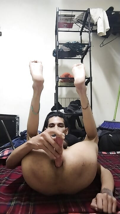 Enfiando no ânus