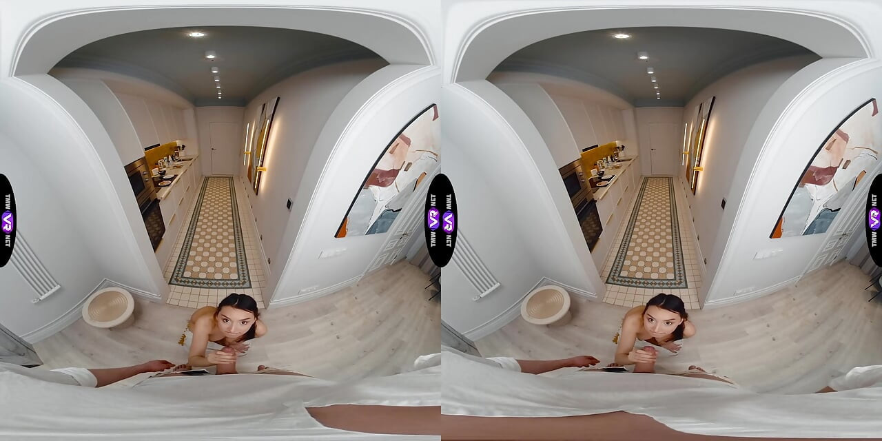 Ashly Rabbit serve anal quente de manhã em vez de café da manhã - teenmegaworld