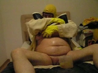 part II: in piss-gummistiefel and piss-stinking bathrobe