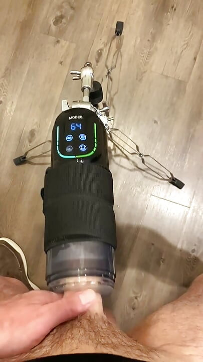 This Hands Free Toy Makes Me Spew Multiple Cum Loads!