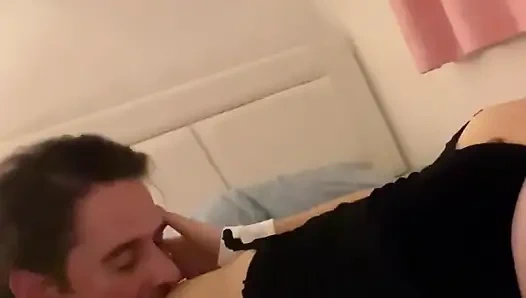 Asiatisches playboy-häschen lulu wild wird von bbc gefickt