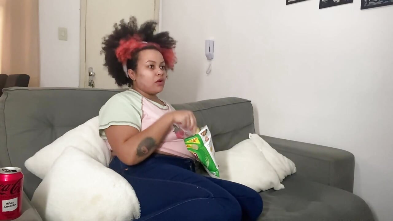 BBW Farting and Burping While I Watch TV