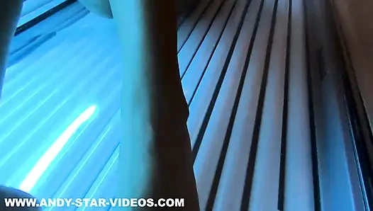 POV FOOTJOB - GIRL ALONE IN SOLARIUM