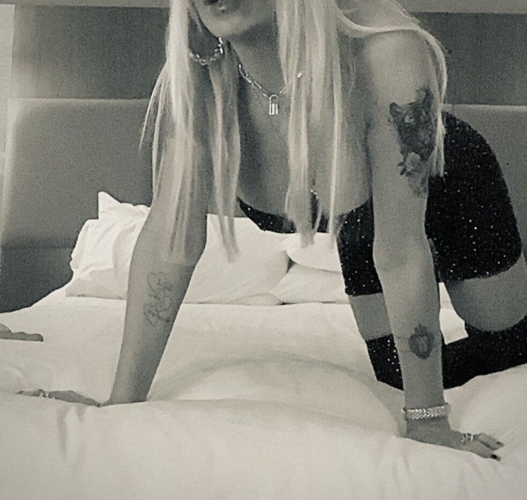 Come play with Ava