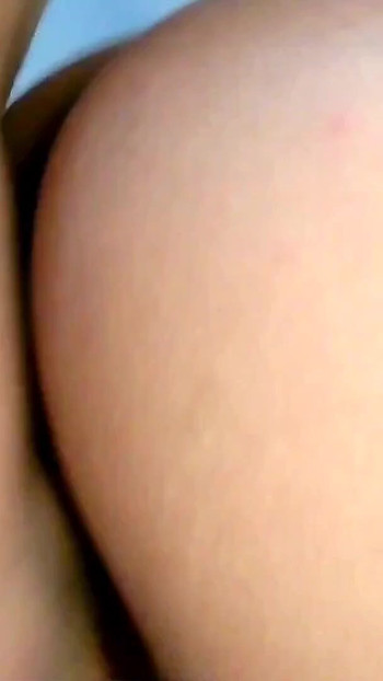 Must-see moment from "the maid's butt is so round"