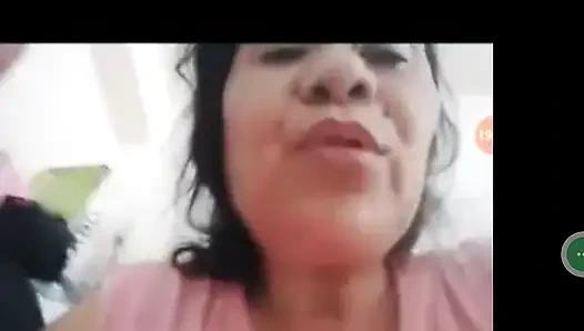 Hai itu aku bermain memek basahku.jadi senang padaku