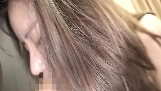 P117G01 Picking up Japanese magazine models on a street corner in Korea! SEX exchange between a neat and clean beautiful body girl and an erotic gap moe!