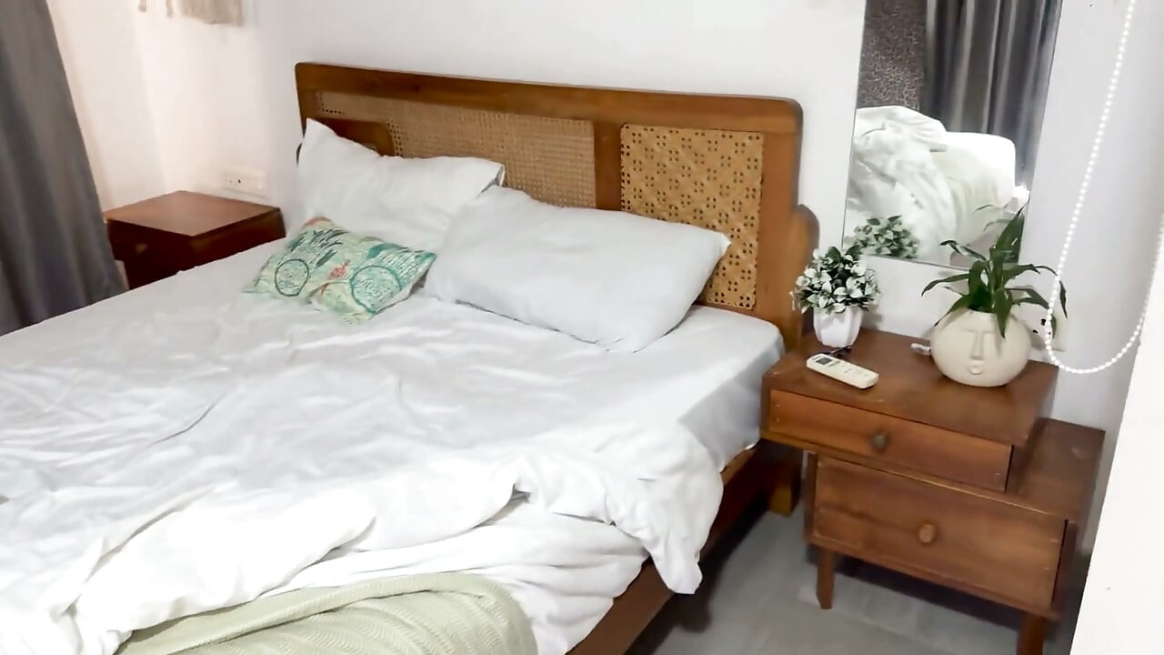 내 달콤한 마누라를 내 앞에서 따먹어