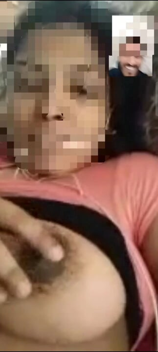 나와 내 섹시한 음란한 섹시한 마누라 영상 통화에서 자위 섹스