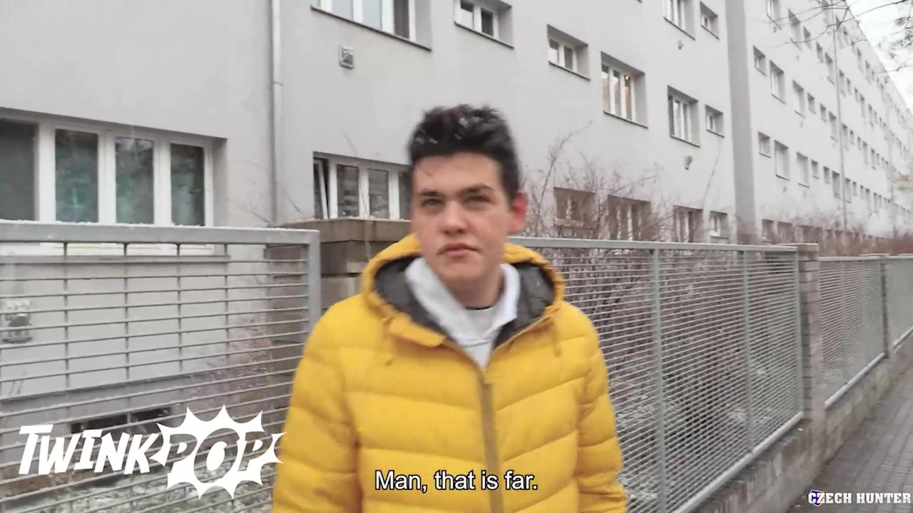 他在去买烟的路上遇到了一个愿意给他额外爱的男人 - twink pop