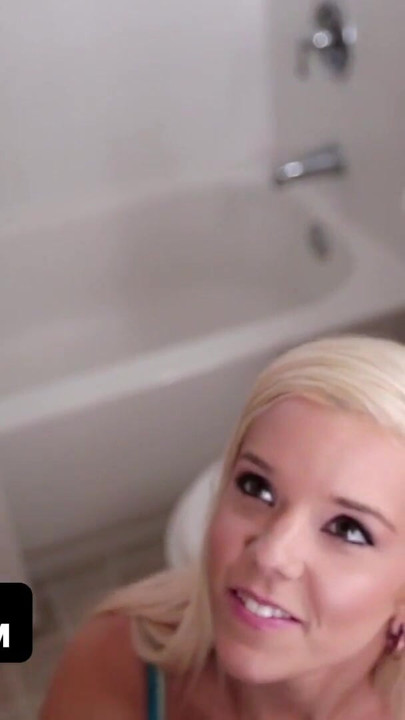 TeamSkeet - Slim Curvy Petite Blonde Halle Von Gets Her Tiny Pussy Eaten Out By Her Perv Big Stepbro | Clip 1