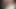 セクシーな女の子が剃った膣で指で遊ぶ。自家製