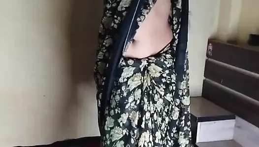 DESI XXX  MAKAN MALIK NE AKELI BHABHI KE SATH KIYA SEX SHORT FILM