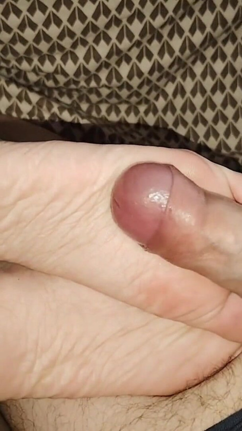Secretly cum on my younger stepsister feet! Incredibly powerful cumshot! | Clip 1