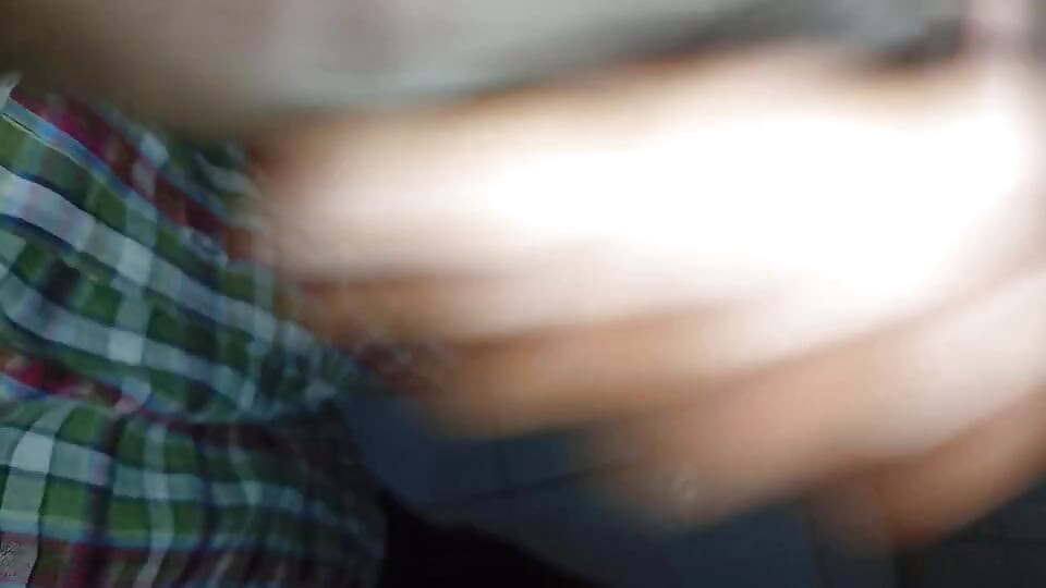 私は自慰をしたいけど、ディックは別の計画を持っていた