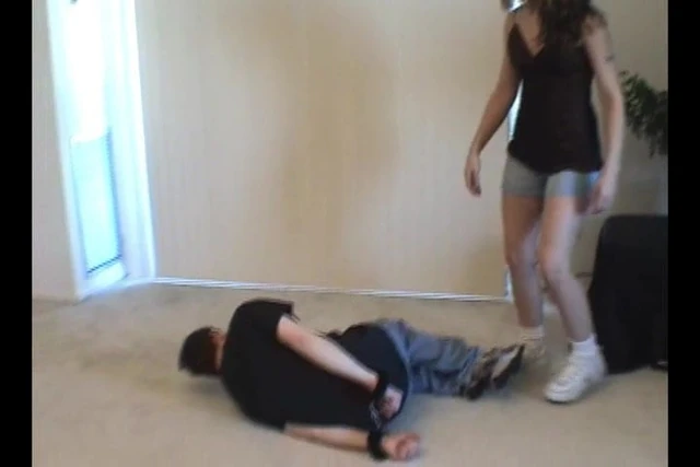 Ashleigh ballbusting school
