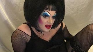 Heavy Makeup Drag Queen deep throats dildo and fucks big vib