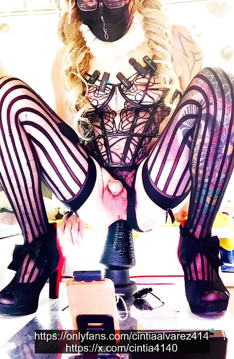 Veeery Long Human Cock