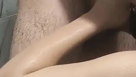 Karımı duşta sikiyorum gerçek amatör ev yapımı