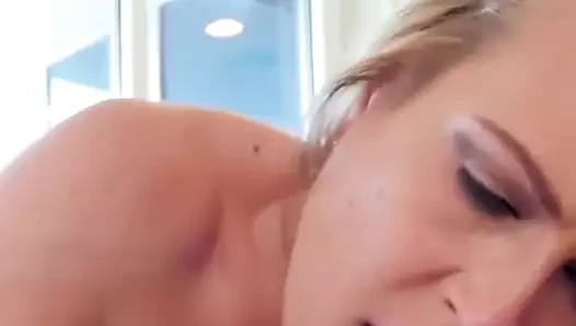 Im SportStudio geile Sau gebumst Vertical Video