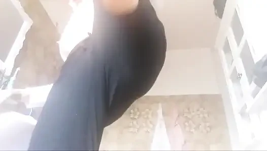 Bir kamera kızı olarak başlangıcım. Gerçekten iyi olduğumu söylemem gerekiyordu, sence de öyle değil mi?