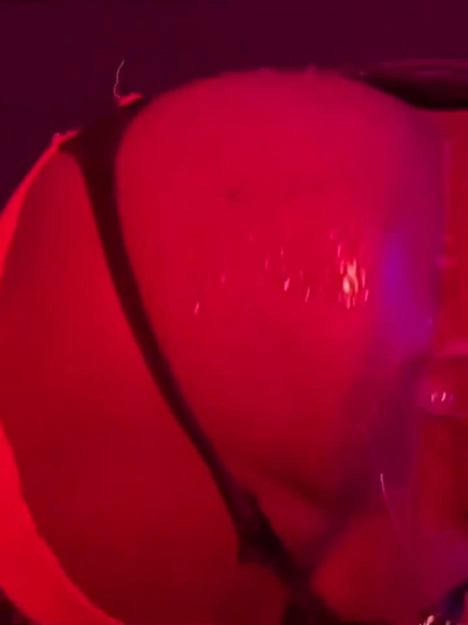 Yum in the Bum: Corte Original + Corte inferior + Corte de Gooner