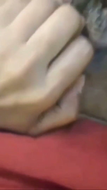 Indian house wife fingering | Clip 2