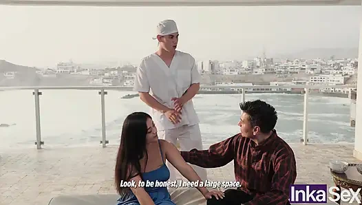 Tukang pijat menyentuh istri muda Peru saya dan akhirnya menidurinya di depan saya.