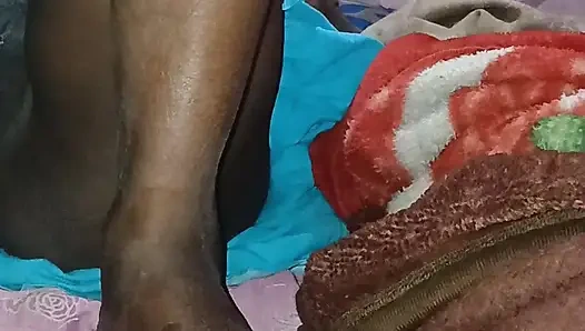 Desi Biwi Ka Raat Mein Legs Up Karke Blue Panty Side Kar Jamkar Chut Faad Di - Payal Wali Tight Chut Hindi Audio