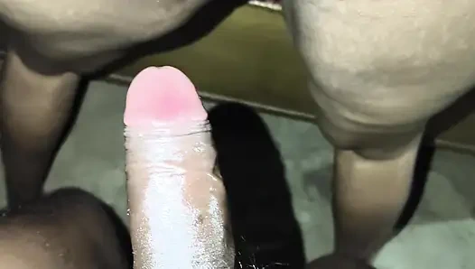 The stepmother took off her clothes and let her ass be fucked