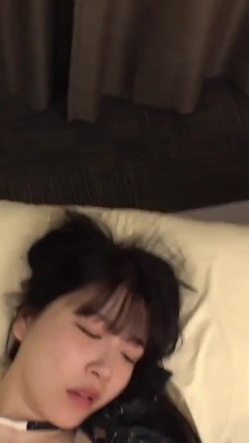 Selamat datang di klub menyusui & handjob! Hari bersama cewek semok ini, pelajari kenikmatan ekstraksi susu 2 | Klip 3