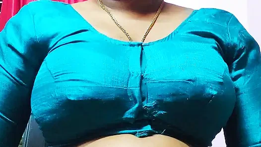 Indian Young Stepmom Sex in bedroom hindi