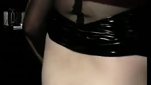 Chubby German MILF Makes Crosdresser Cum