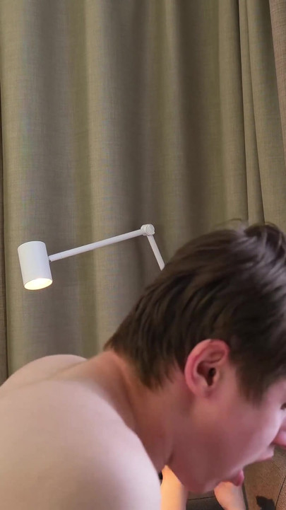 Lần đầu chơi lỗ hậu với chị kế flexi