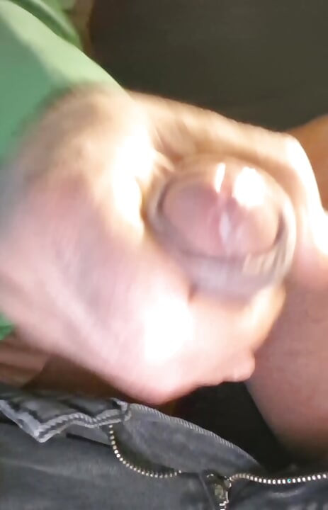Slow motion cam cumshot for a couple who wanted to taste her flavor
