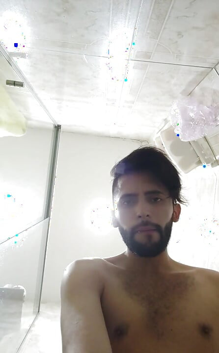 Svlačenje s mojim crnim dildom pod tušem