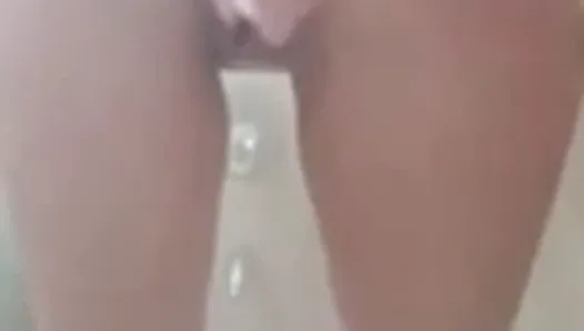 Amateur argentinian girl masturbating