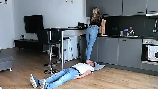 Çıplak Ayakla Yürümek