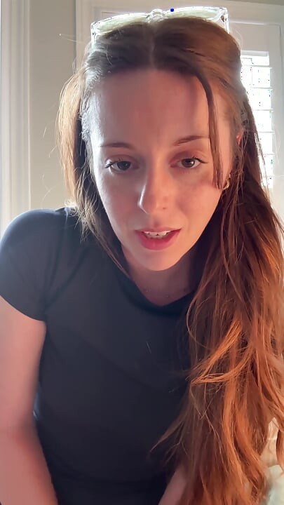Hottie in Glasses Tells You How to Stroke!
