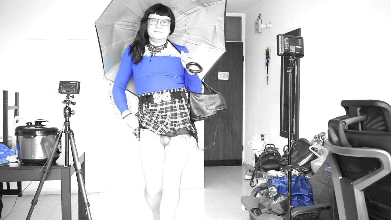 Blue Boy Crossdressser