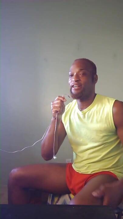 Kennie Jerks for a Fan