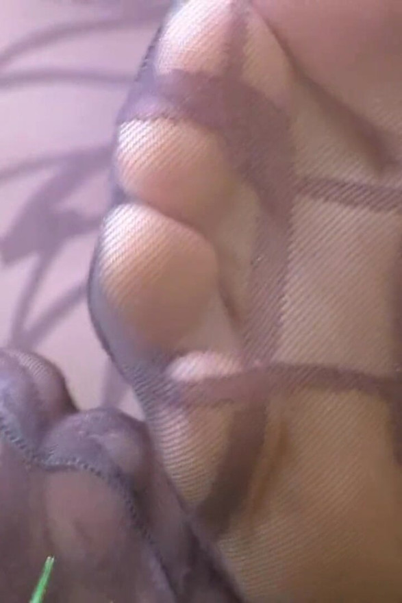 Marlene, sexy blonde babe teases everyone with her feet