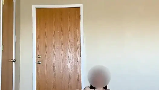 Evde çıplak ve esneme videom