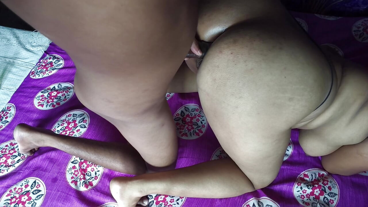 Bhabi ko chud diya garpe chuthpe