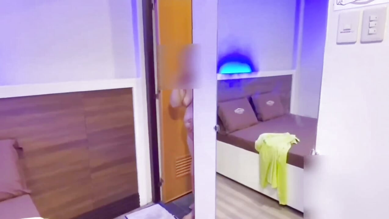 Iyot kay singlemom habang pinapanood ko kapatid nya