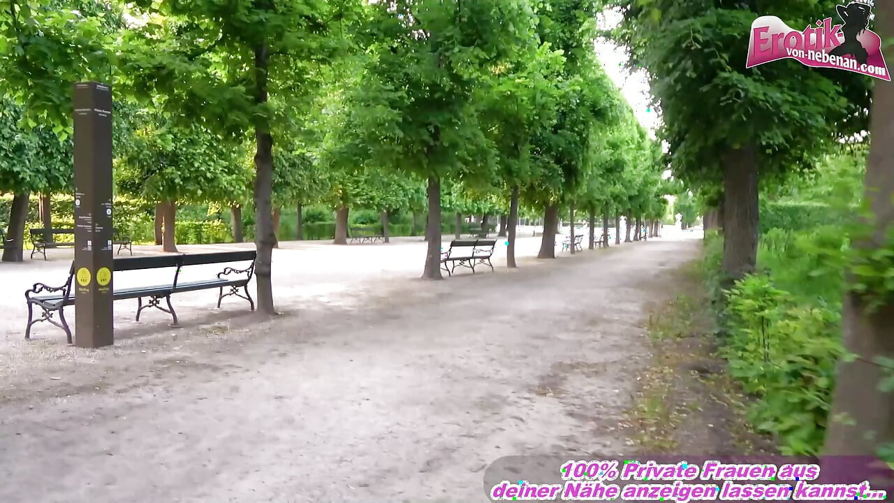 German Blowjob Date in Public Park (RISKY)