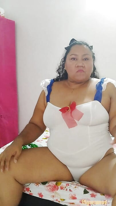 Very slutty German mother Tina, fucked by huge black cock and deep throat Man uses the old system of picking up girls in his