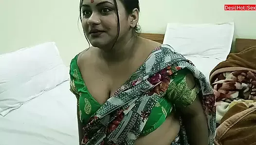 Hot Kamwali Cheating with Boss! Plz don't tell my Wife!