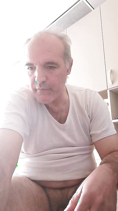 快感を伴いマスターベーションを始めるための予備エクササイズ!