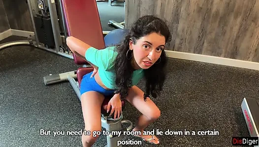 Katty West Got Injured in the Gym - It's A Good Thing that A Professional Trainer Was There!